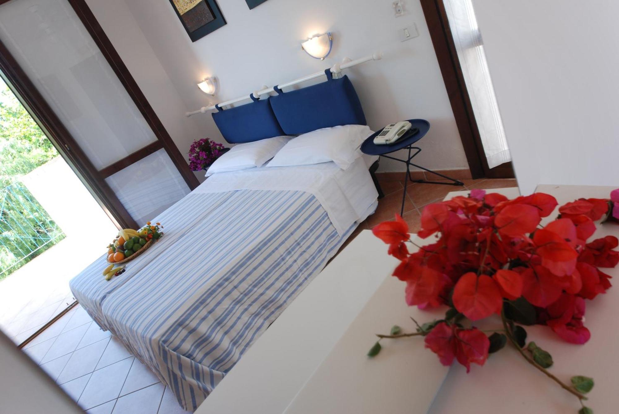 Hotel Club Santa Sabina توري سانتا سابينا المظهر الخارجي الصورة